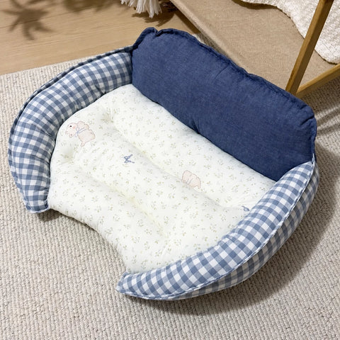 Reversible Curved Sofa Bed for Small Dogs & Cats