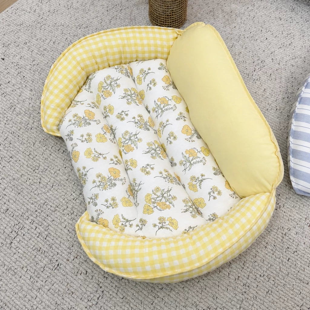 Reversible Curved Sofa Bed for Small Dogs & Cats