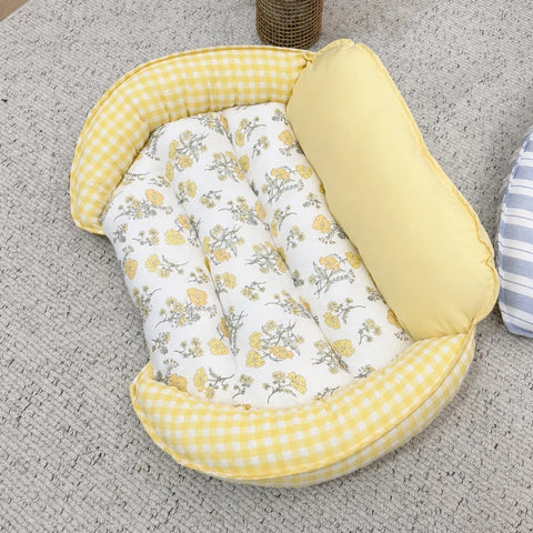 Reversible Curved Sofa Bed for Small Dogs & Cats