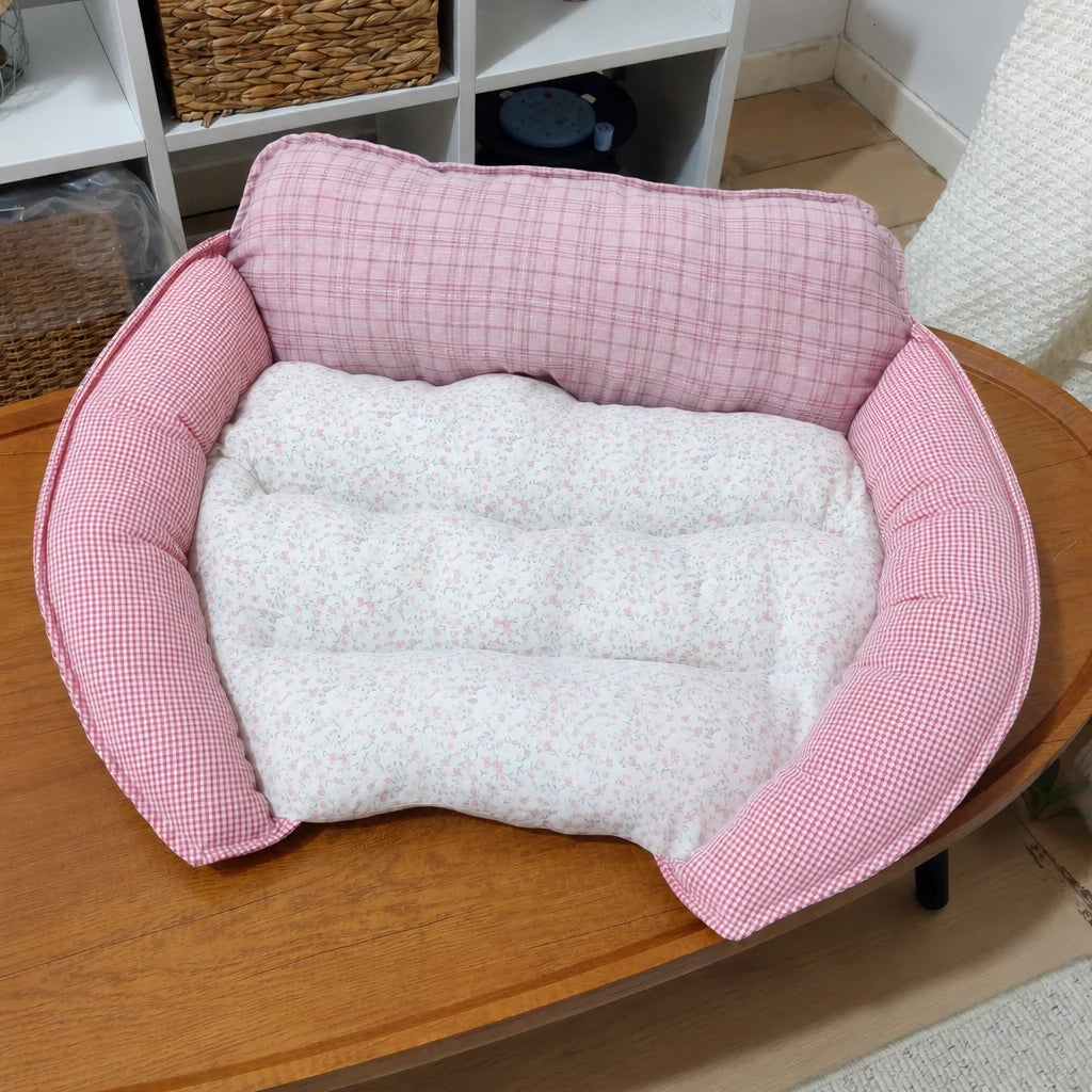 Reversible Curved Sofa Bed for Small Dogs & Cats