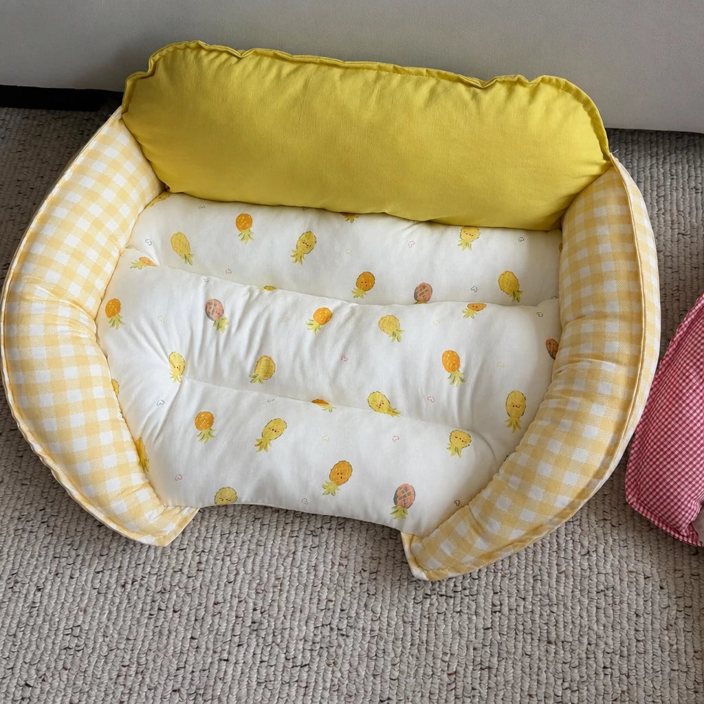 Reversible Curved Sofa Bed for Small Dogs & Cats