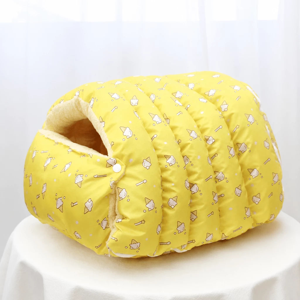 Enclosed Pet Bed for Cats and Small Dogs with Open Entry