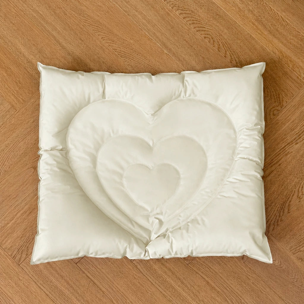 Heart-Shaped Pet Mat for Cats and Dogs