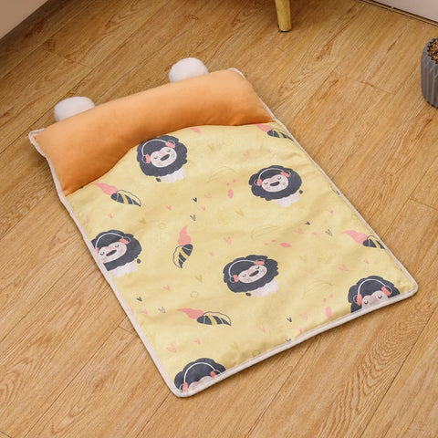 Nylon Pet Resting Mat for Dogs and Cats