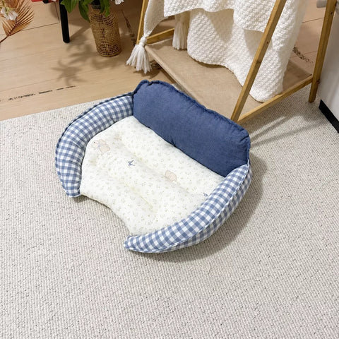 Reversible Curved Sofa Bed for Small Dogs & Cats